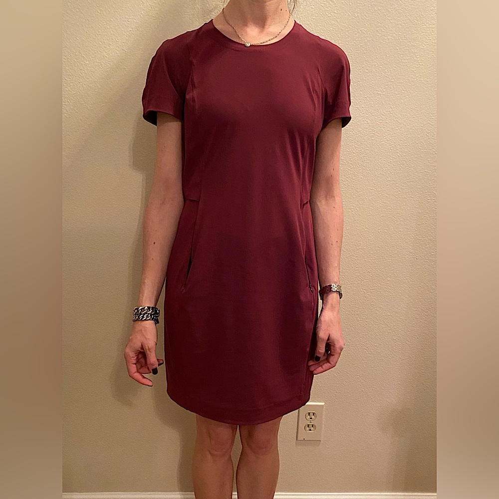 Lululemon Endeavor Dress